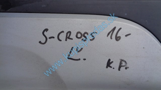 ľavý plastový kryt prahu na suzuki sx4 s-cross, 77242-61M, rezervované do 8.3.2025